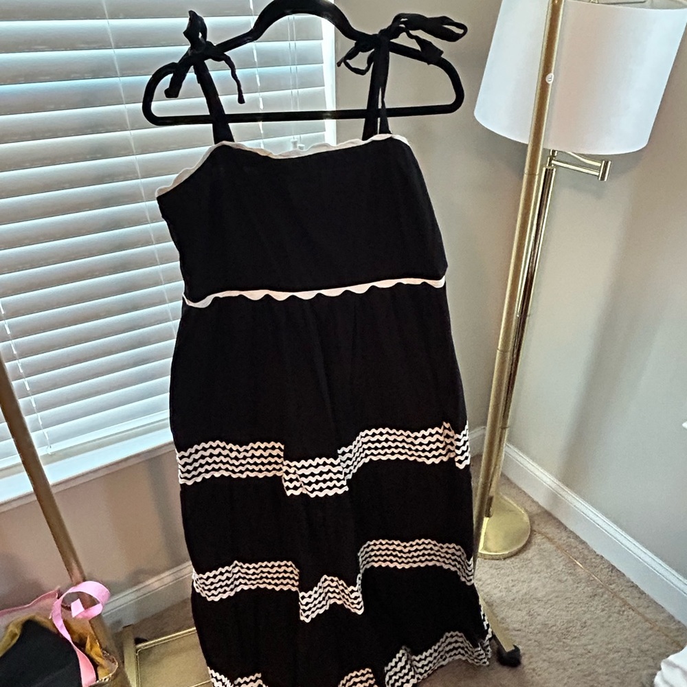 Crown & Ivy Black and White Maxi Dress
